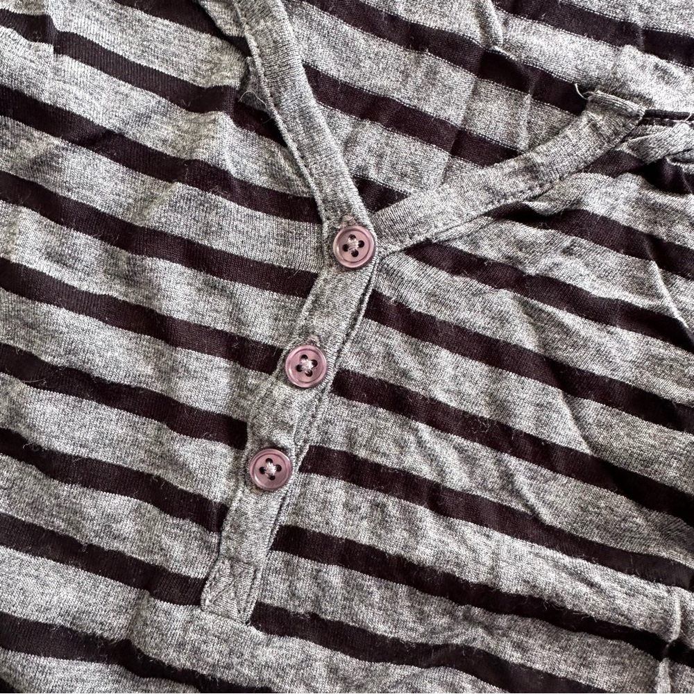 Joe Fresh Top - Picture 2 of 7